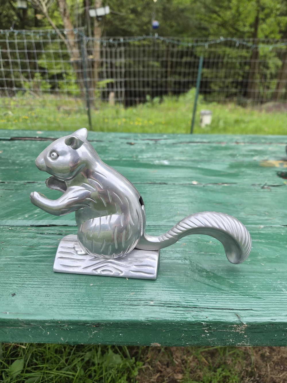 Vintage Classic Cast Aluminum Metal Squirrel Nut Cracker 9×6